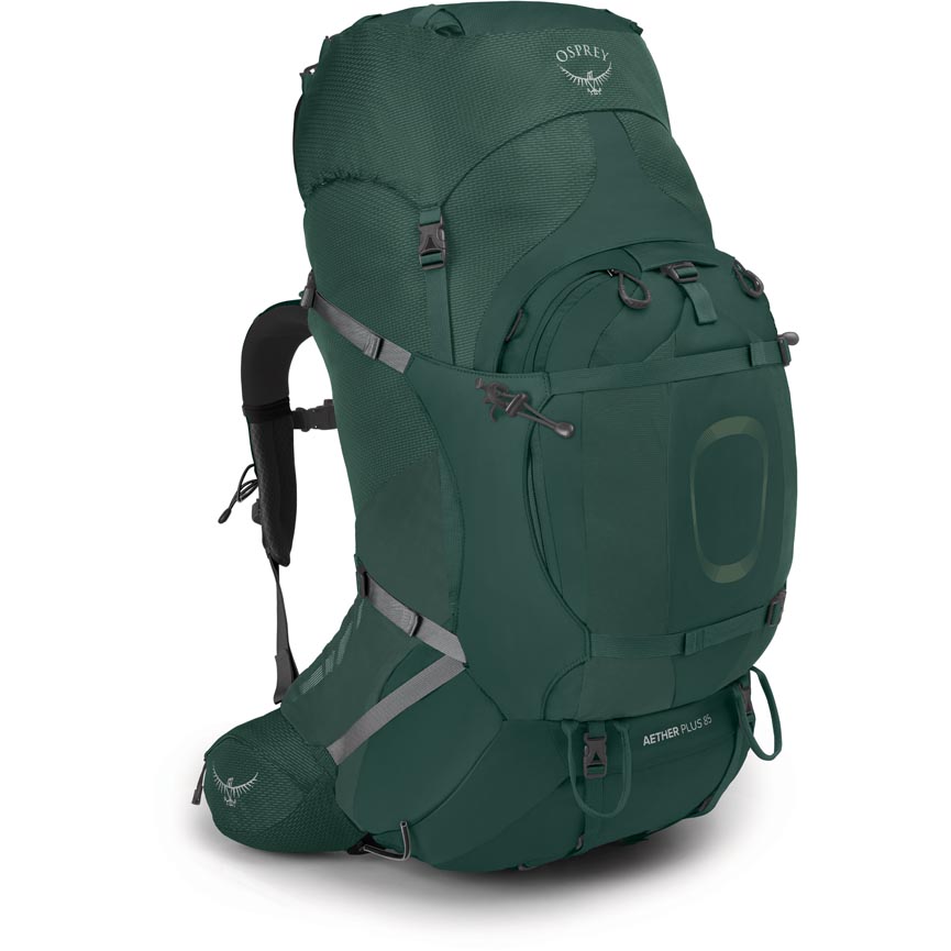 What capacity is the detachable daypack?